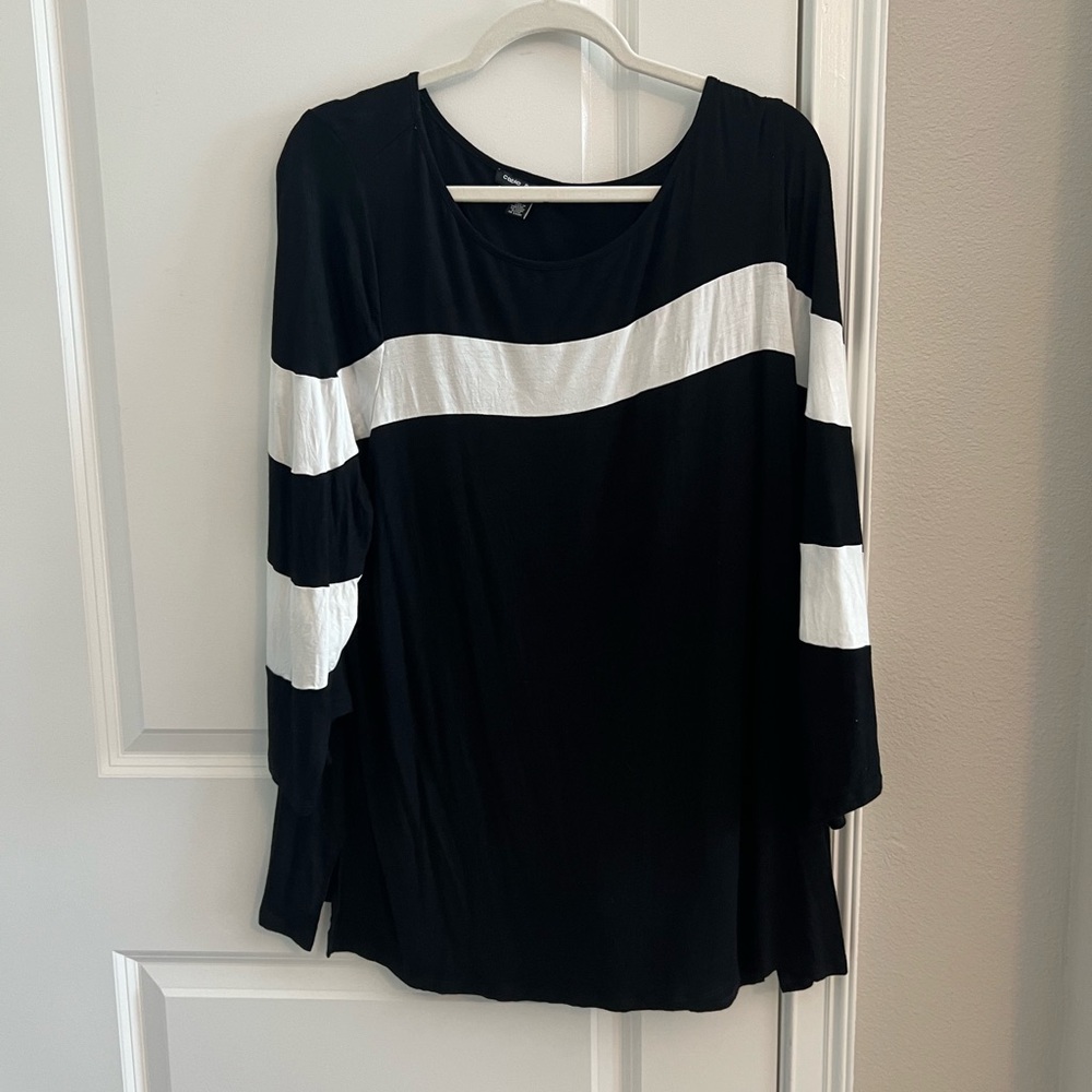 Black and white long sleeve blouse